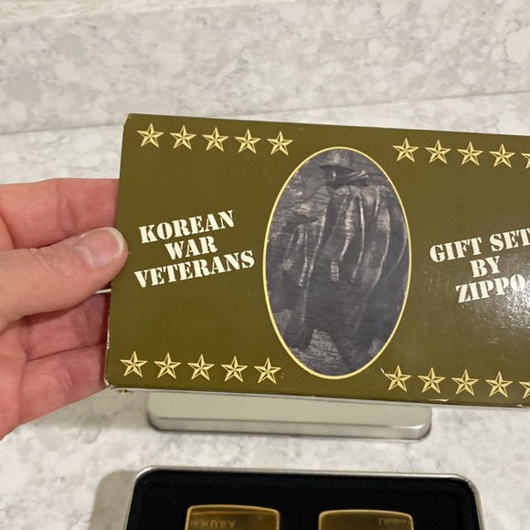 Zippo lighters Korean War Veterans vintage collectors set in tin - Picture 3 of 13